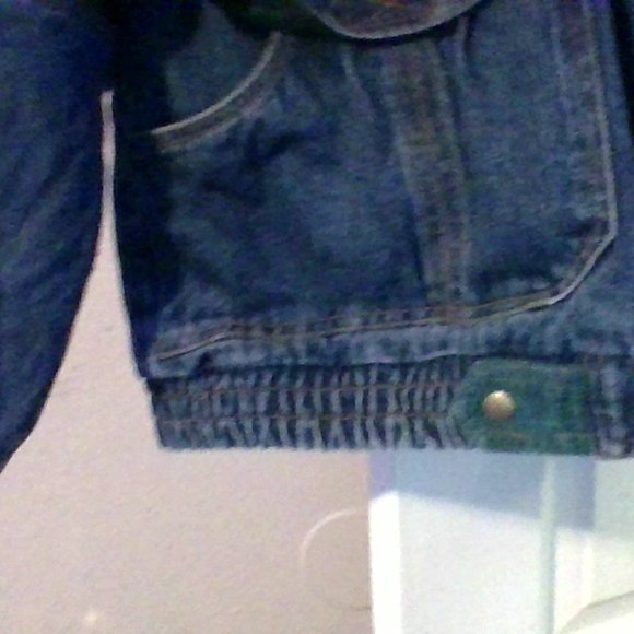denim jacket with flanel design on inside and on patches of it - Picture 4 of 5